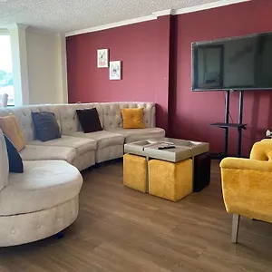 Apartamento Departamento Lujoso De 3 Dormitorios Ecualodge5, Cuenca